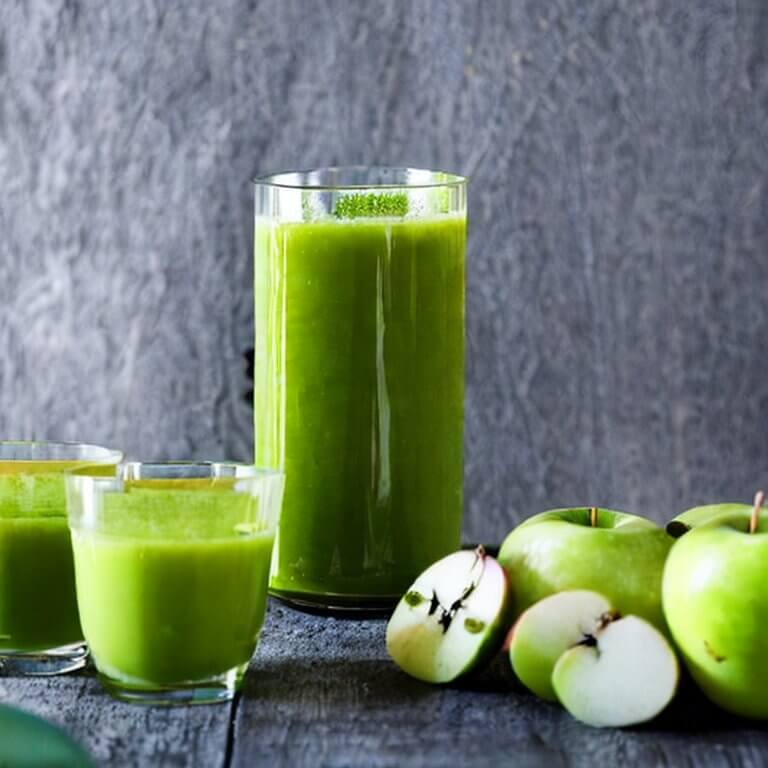 Grüner Apfel-Ingwer-Saft Rezept